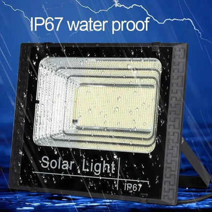 NUEVO REFLECTOR CON PANEL SOLAR